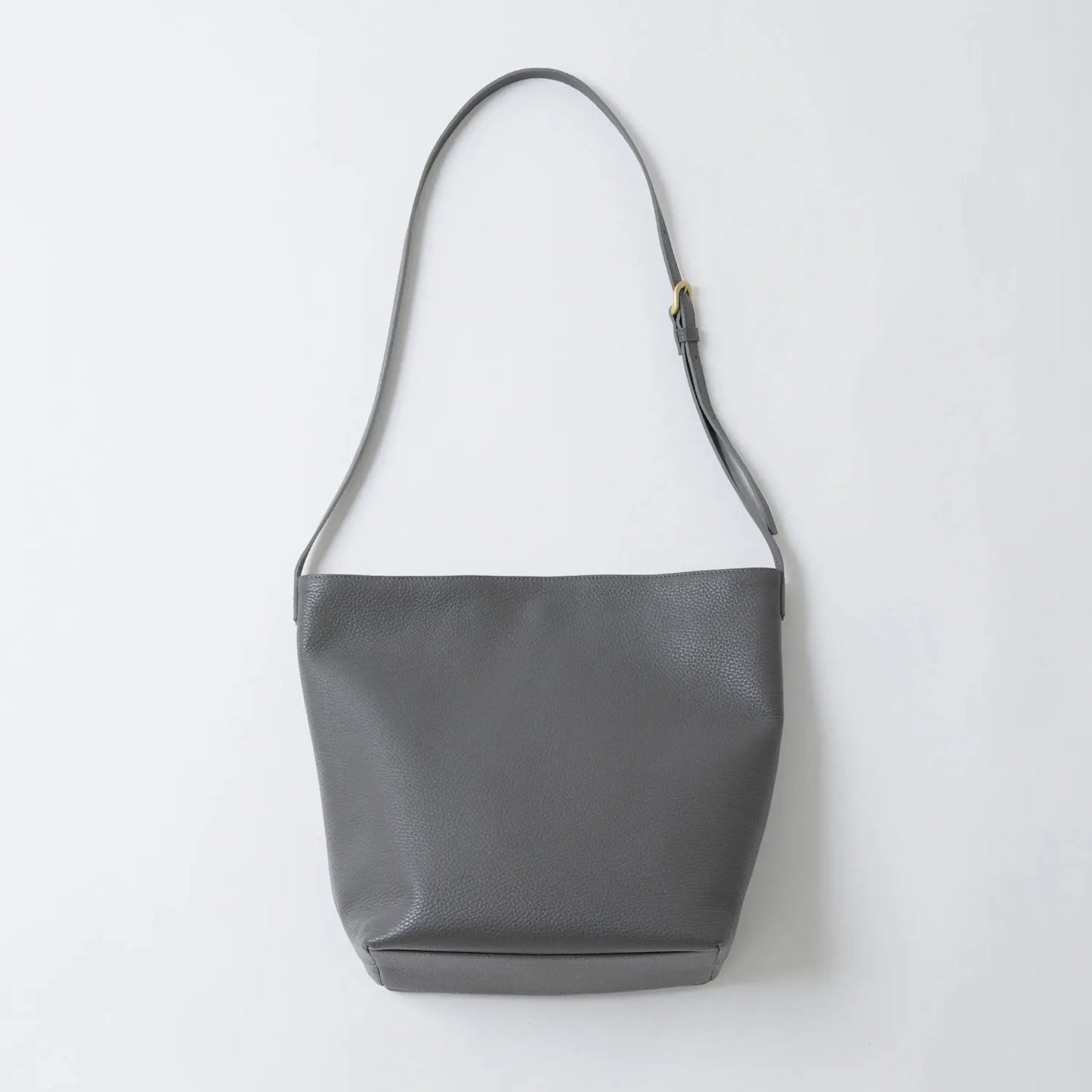 U Shoulder bag Black  / U ショルダーバッグ M-size