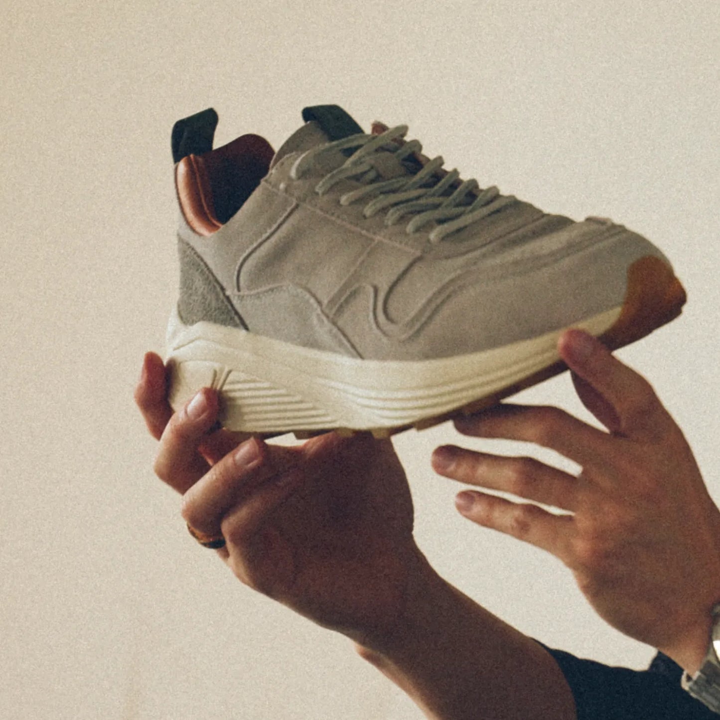 MOCION SUEDE LIGHT GRAY・GRAY / モション スエード ライトグレー・グレー